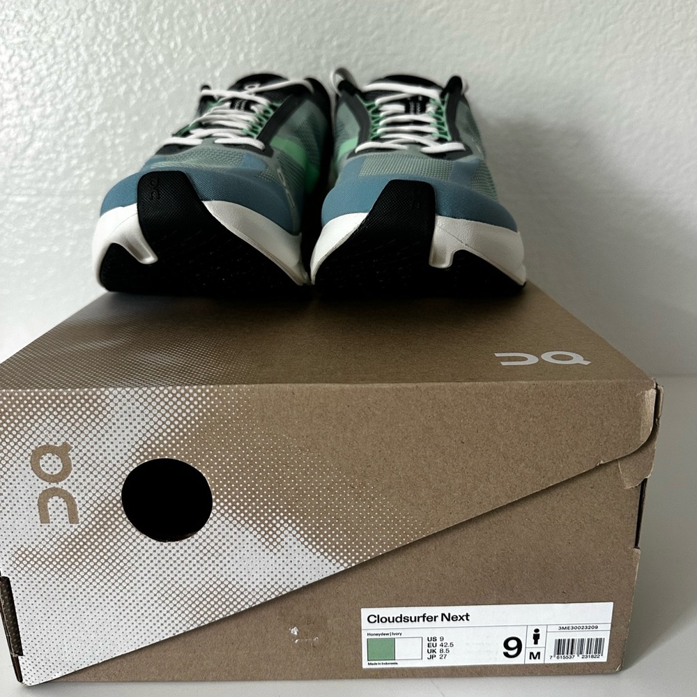 On Running Cloudsurfer Next Men's Running Shoes - NEW